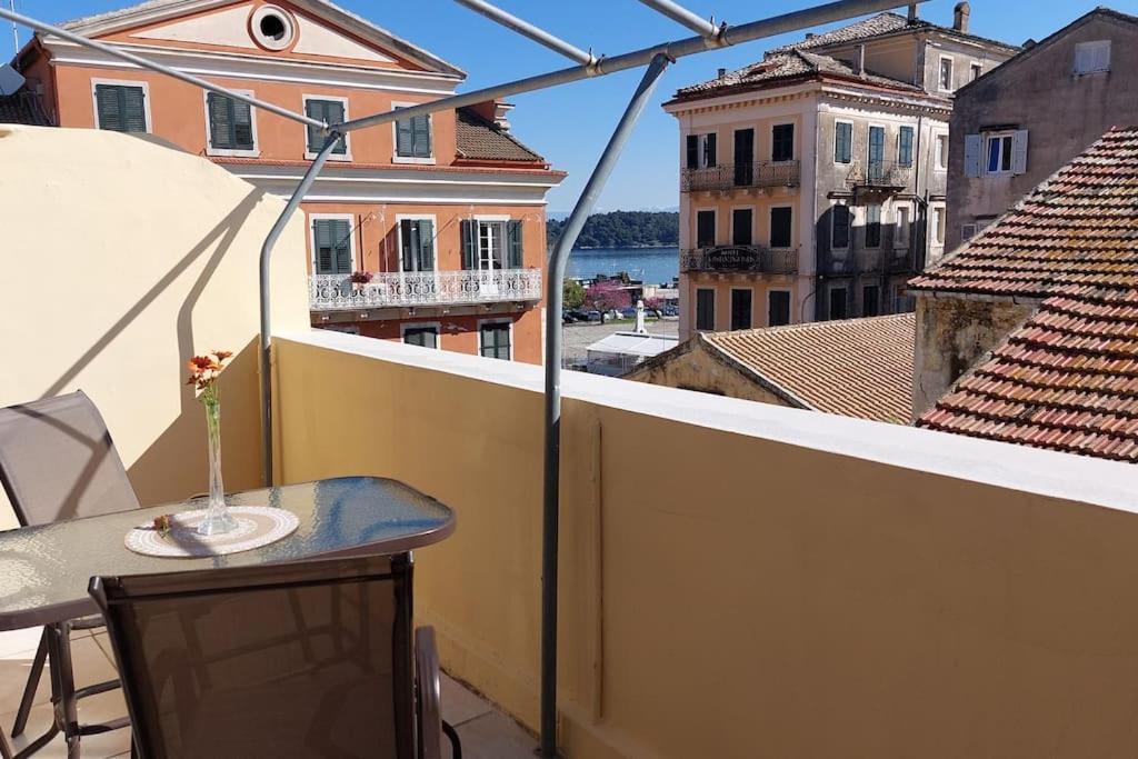 Old Port View Apartment, Διαμέρισμα Στο Κέντρο 2 Υπνοδωματίων Corfu  Exterior foto